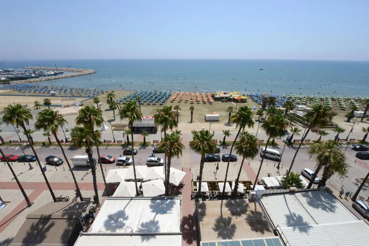 Les Palmiers Beach Boutique Hotel & Luxury Apartments Larnaca