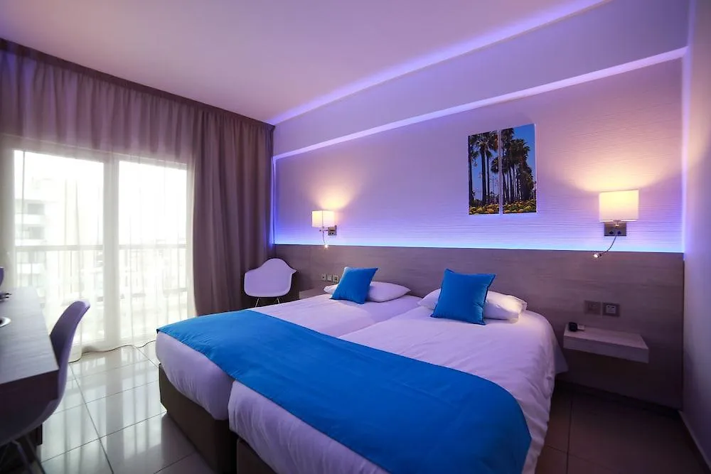 **  Les Palmiers Beach Boutique Hotel & Luxury Apartments Larnaca Cyprus