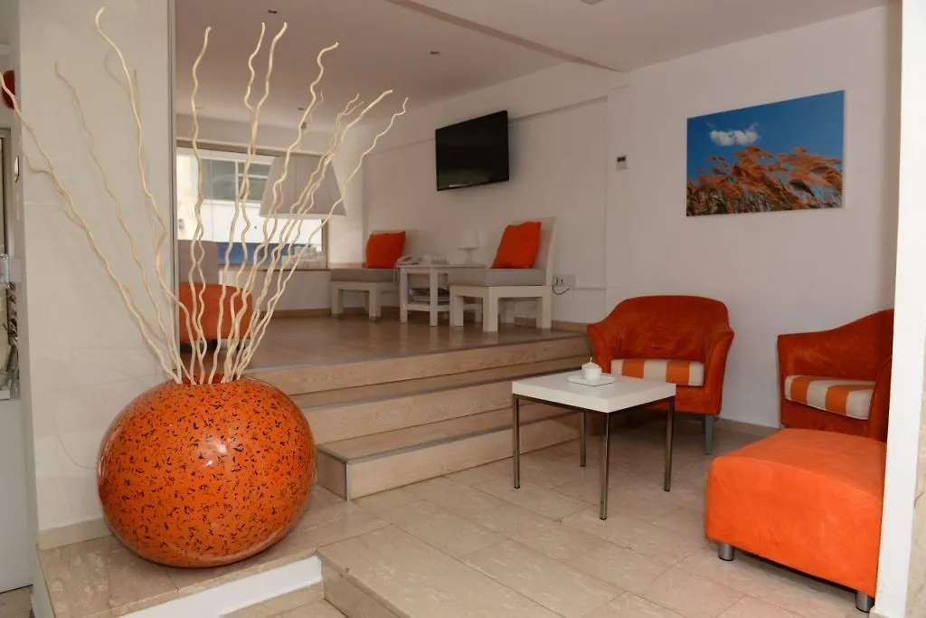 Les Palmiers Beach Boutique Hotel & Luxury Apartments Larnaca