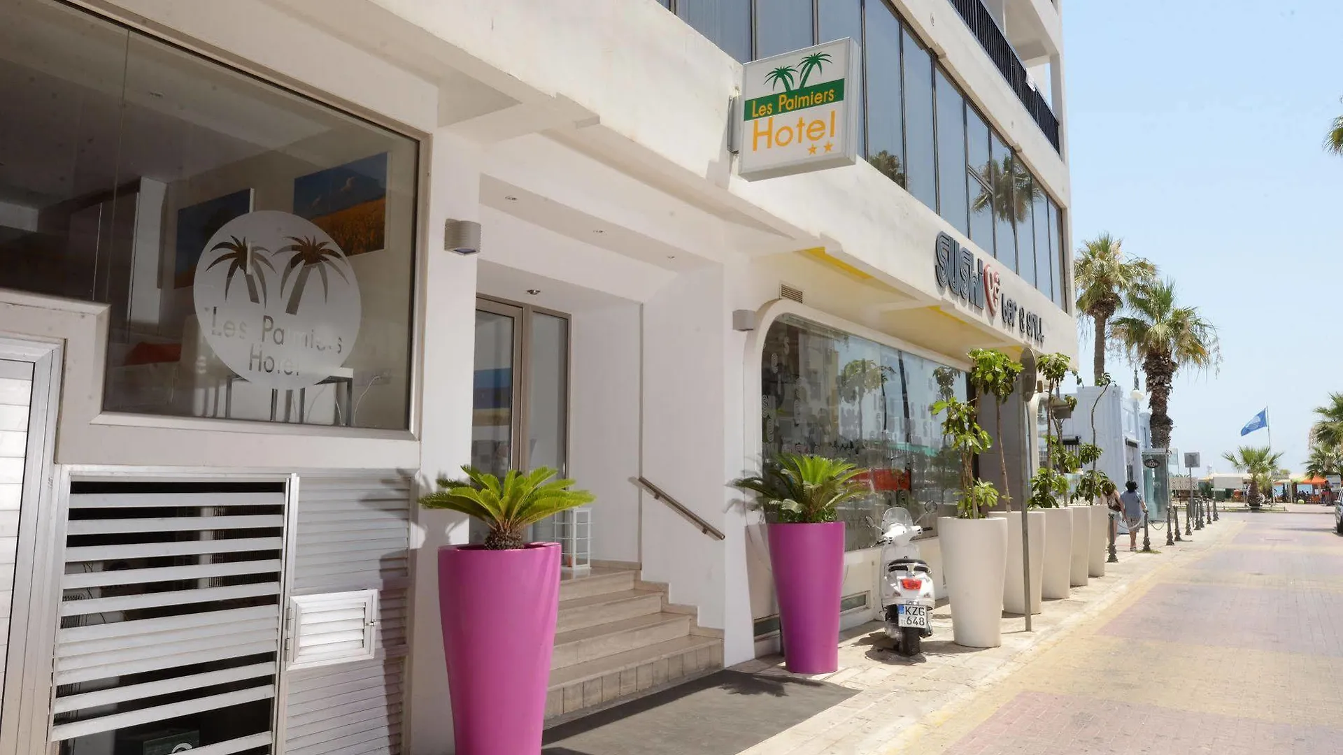 Les Palmiers Beach Boutique Hotel & Luxury Apartments Larnaca